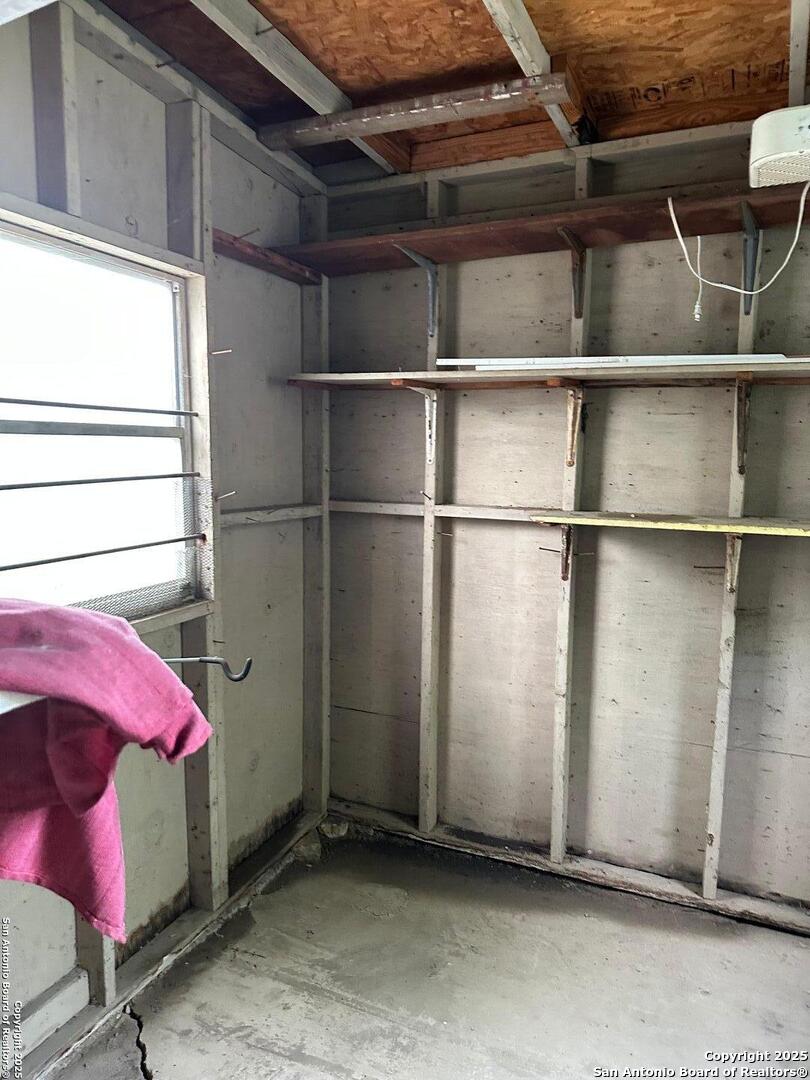 main property photo 49