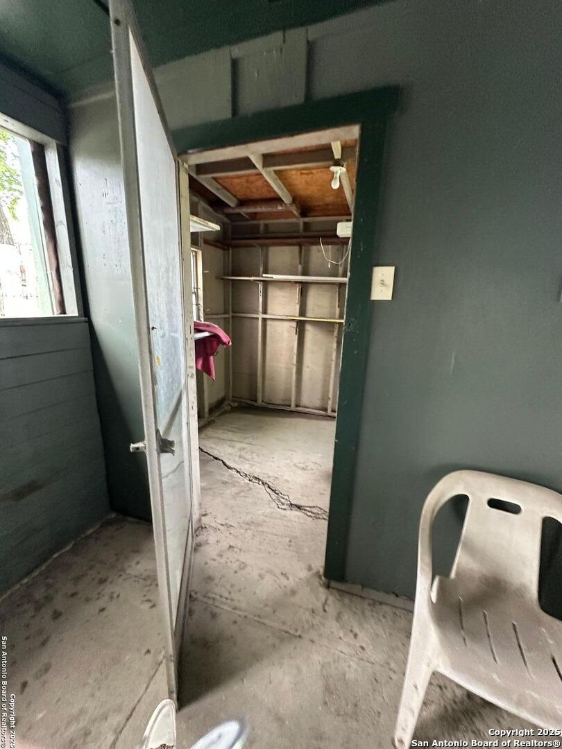 main property photo 50