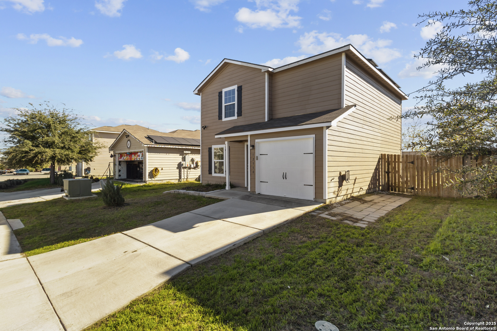 main property photo 1
