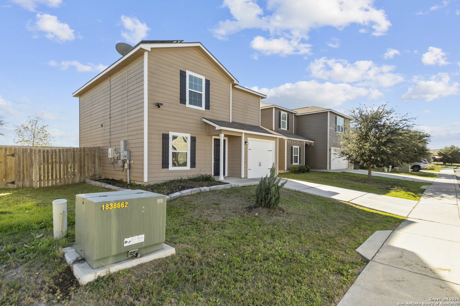 main property photo 2
