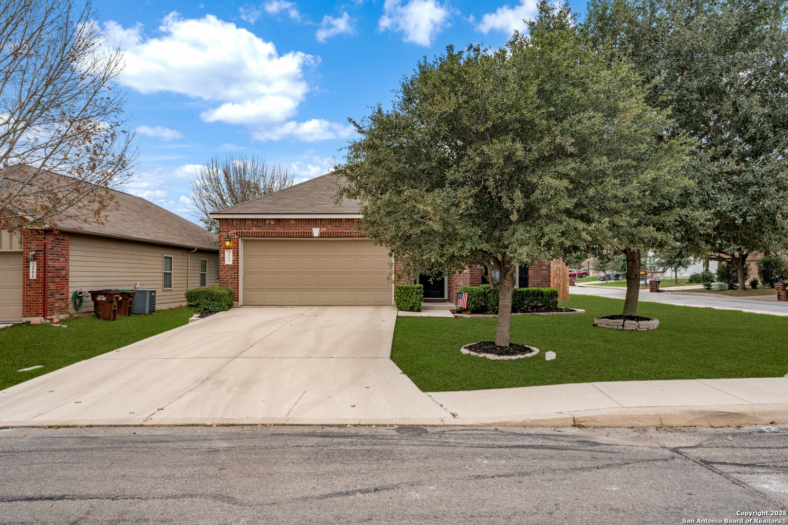 main property photo 29
