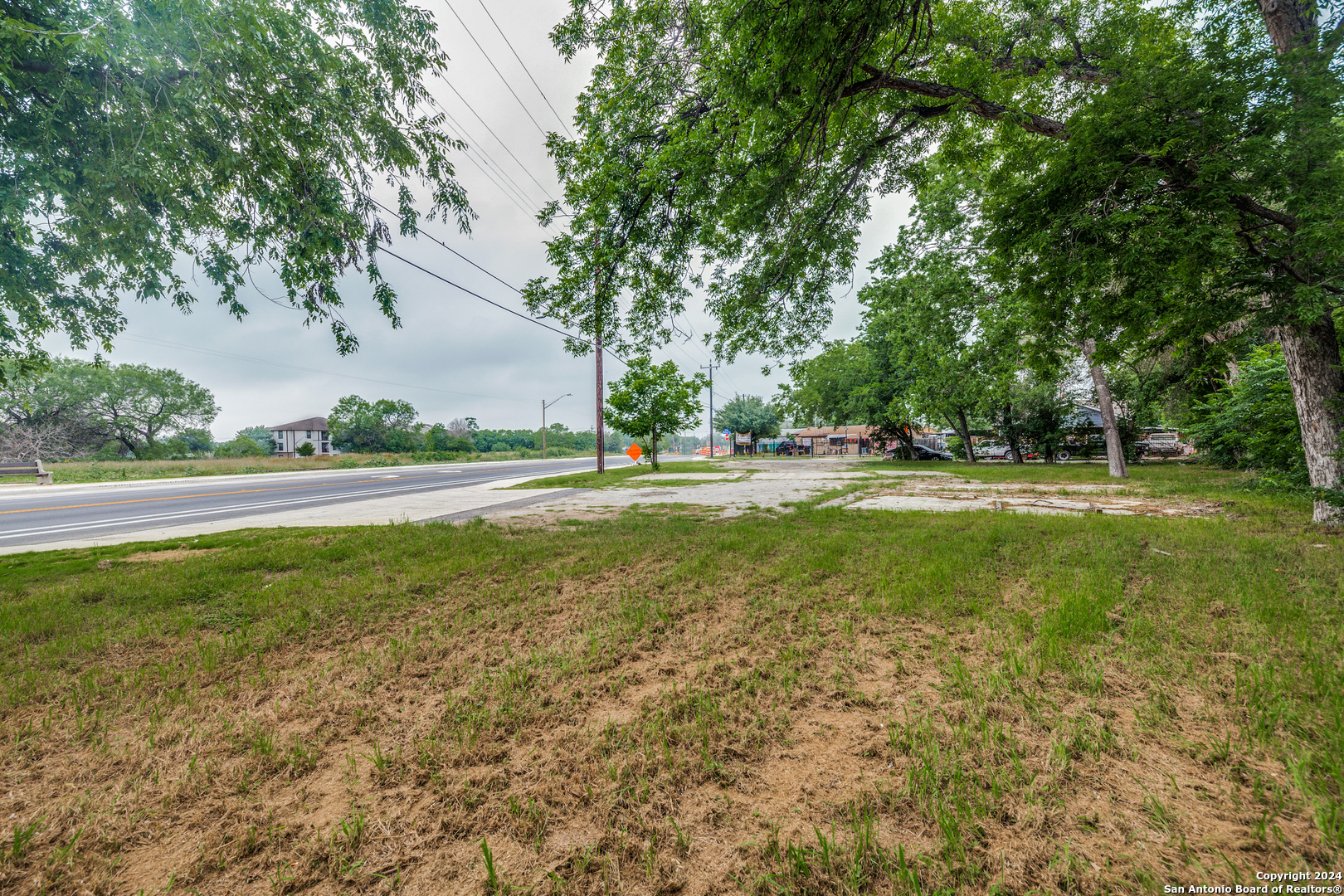 main property photo 8