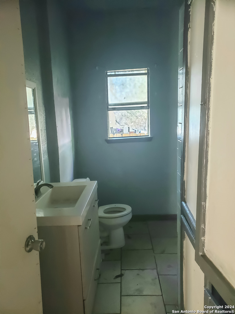 property viewer photo 8