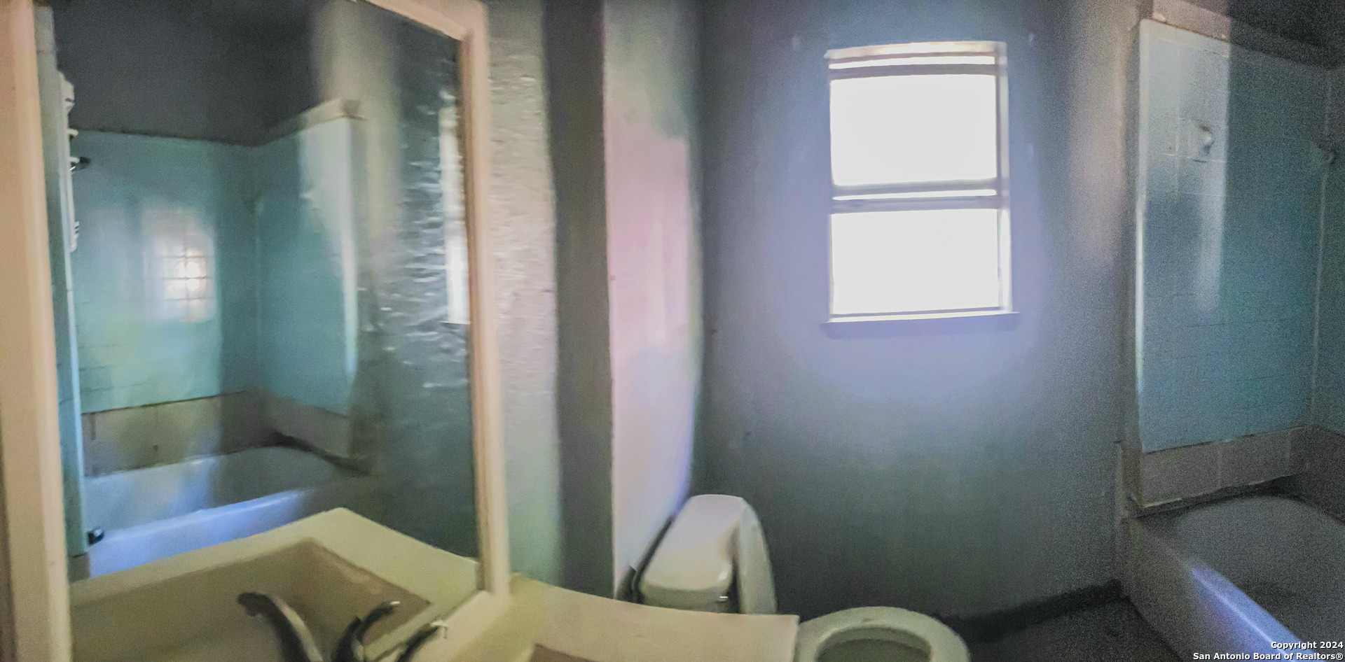 property viewer photo 9