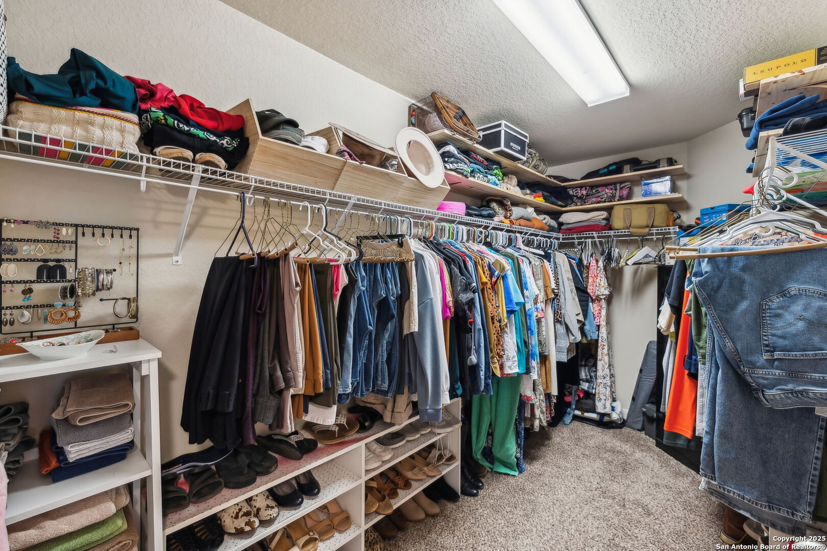 property viewer photo 41