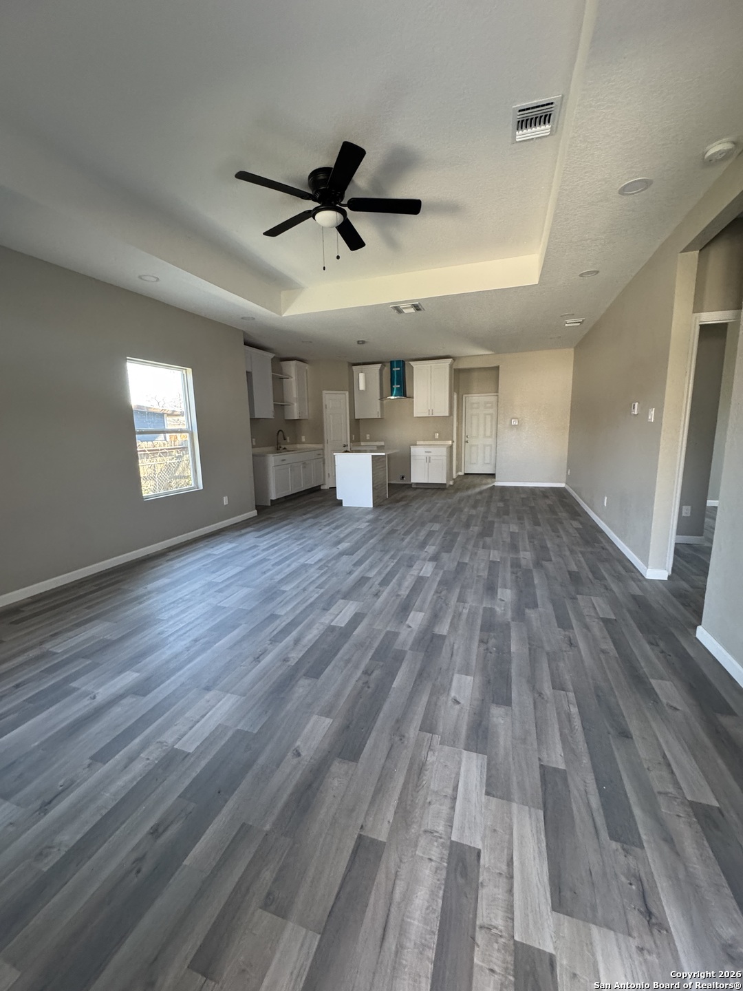 property viewer photo 1