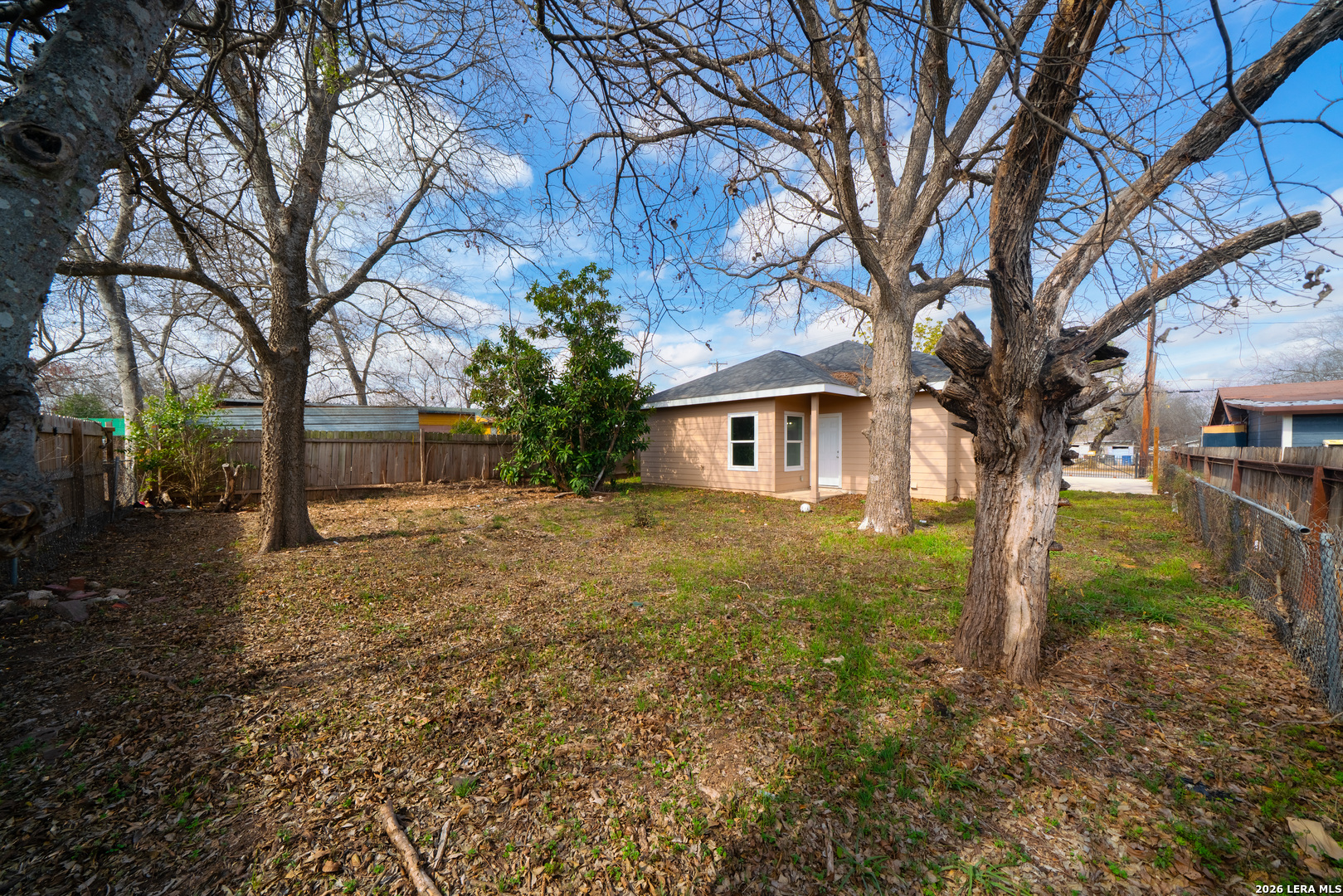property viewer photo 15