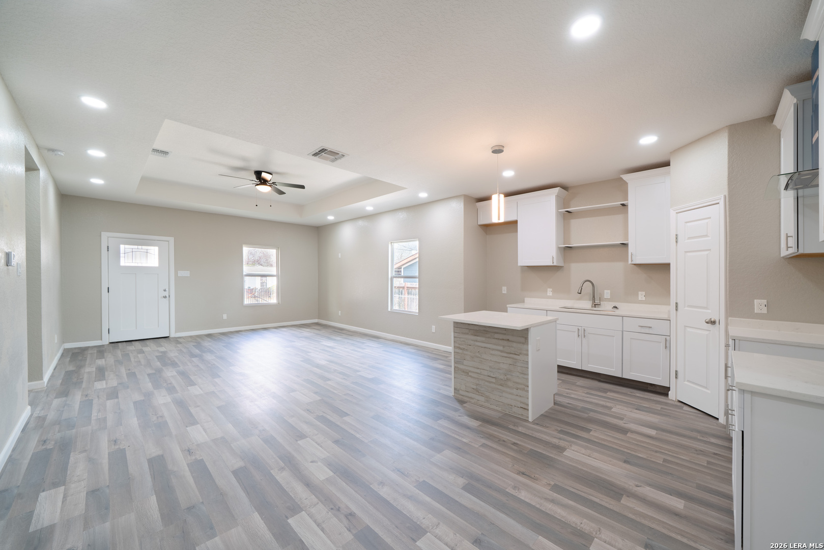 property viewer photo 33