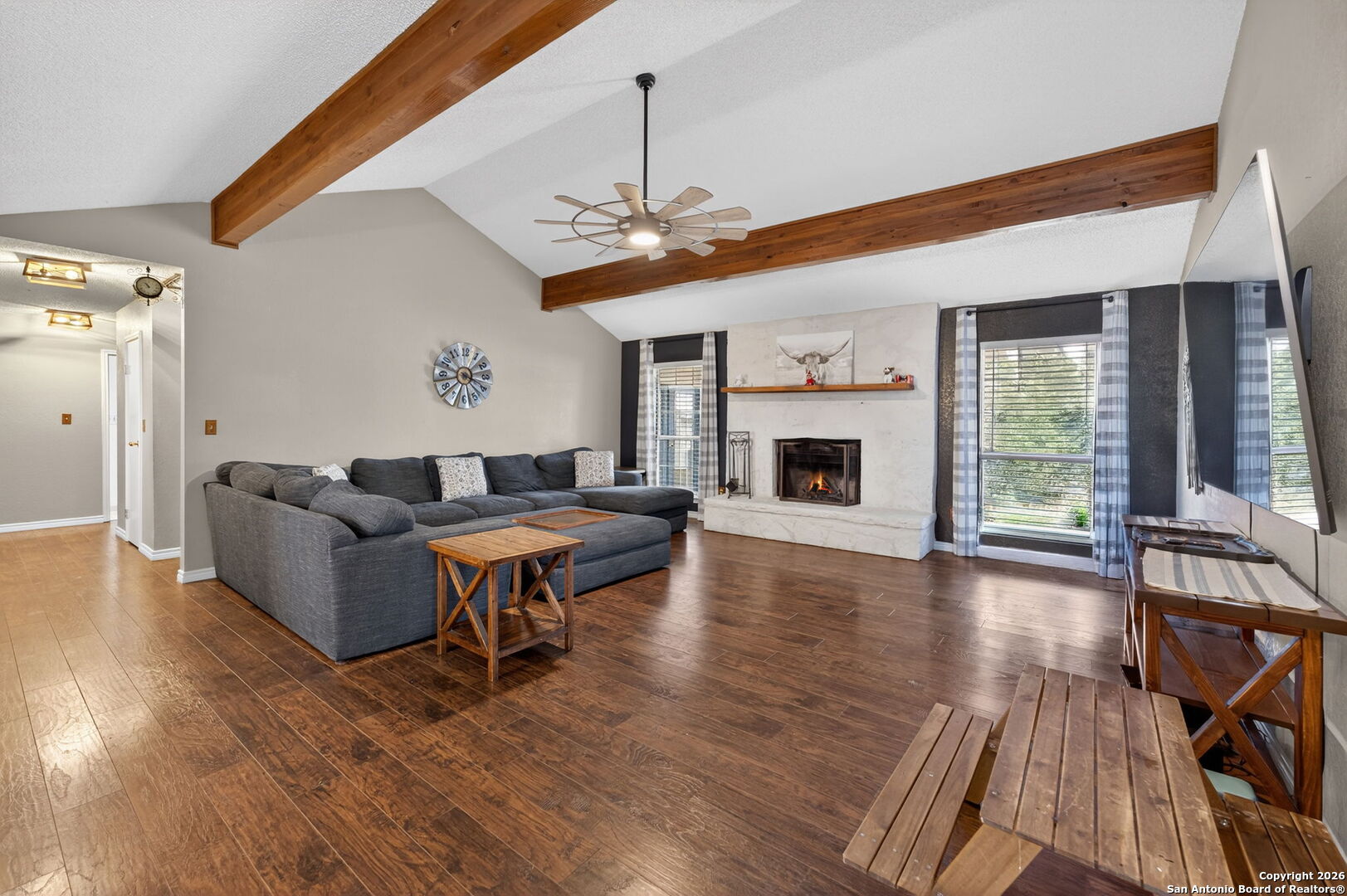 property viewer photo 10