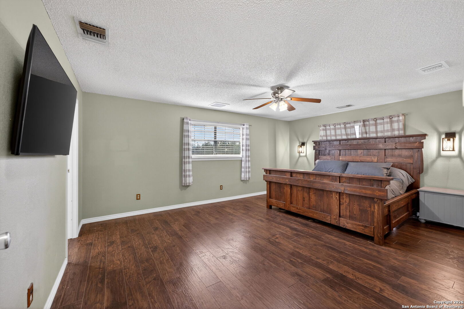 property viewer photo 18