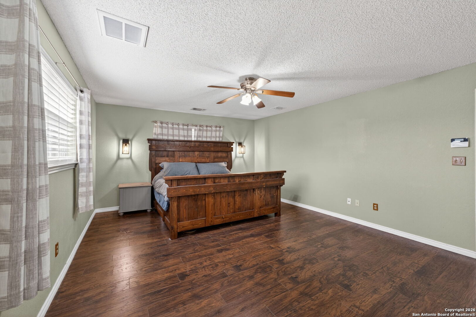 property viewer photo 19