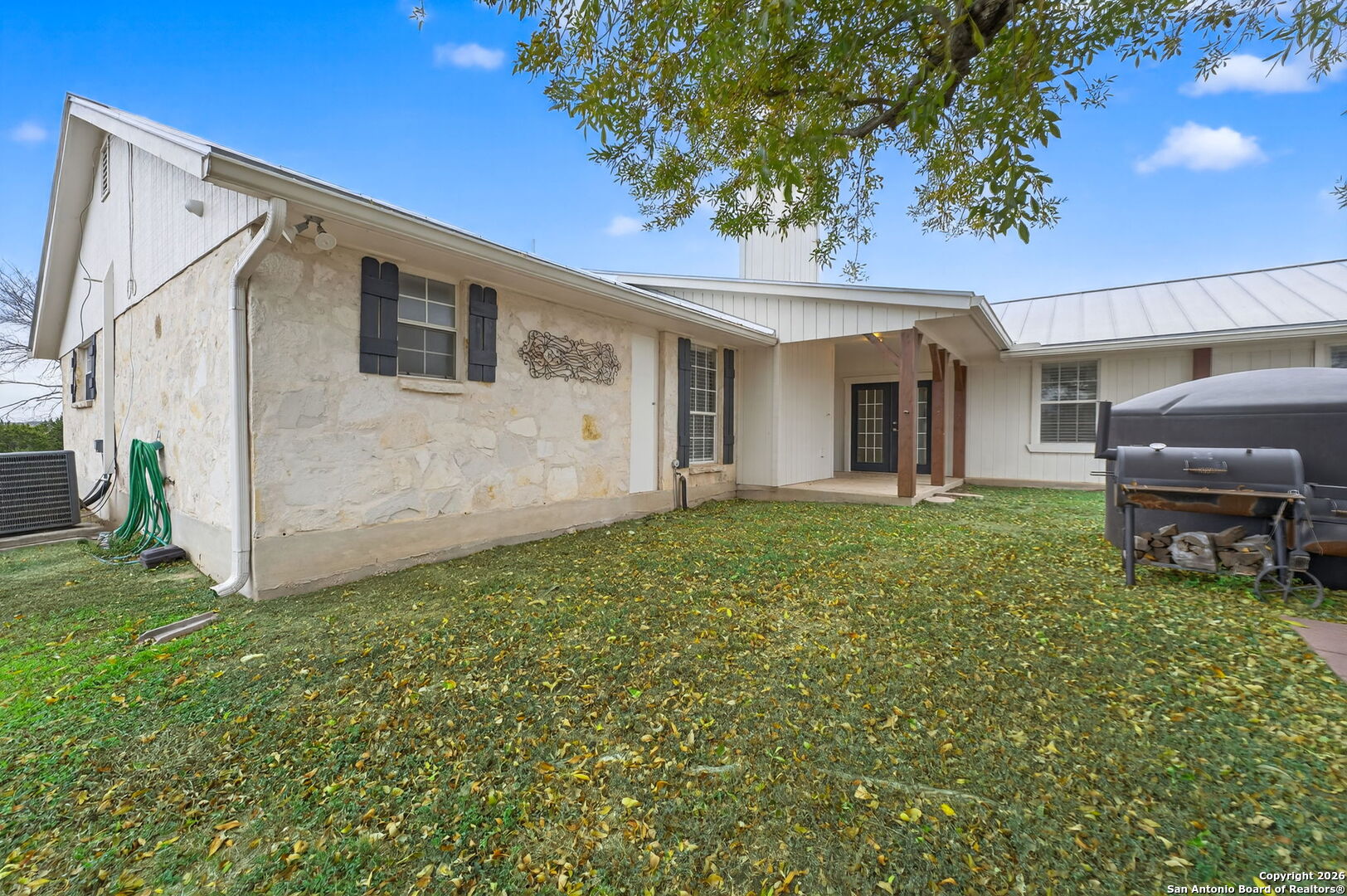 property viewer photo 2