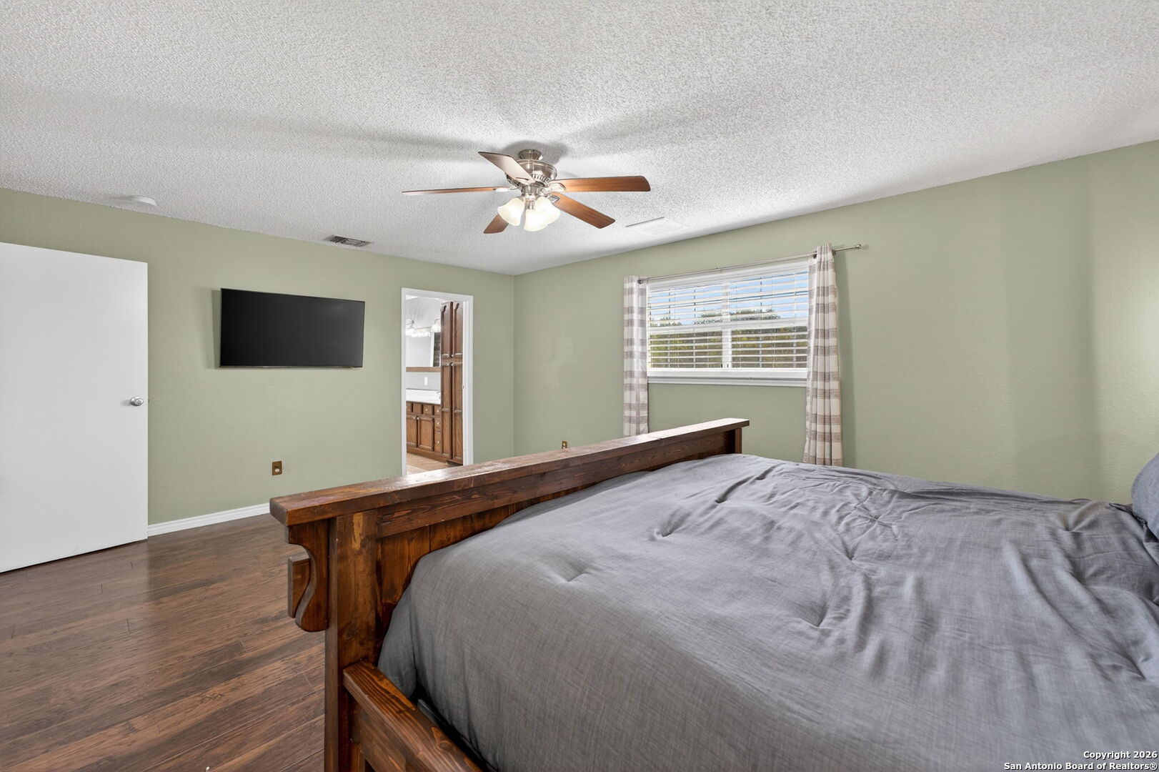 property viewer photo 20