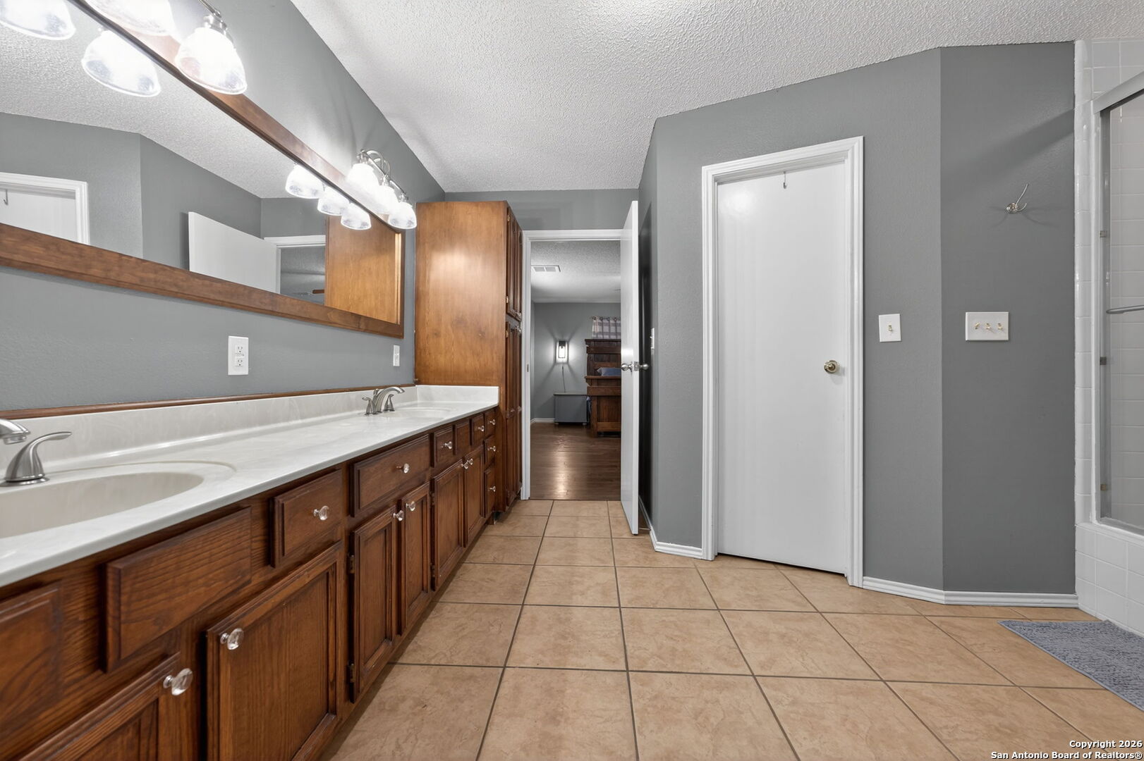property viewer photo 21