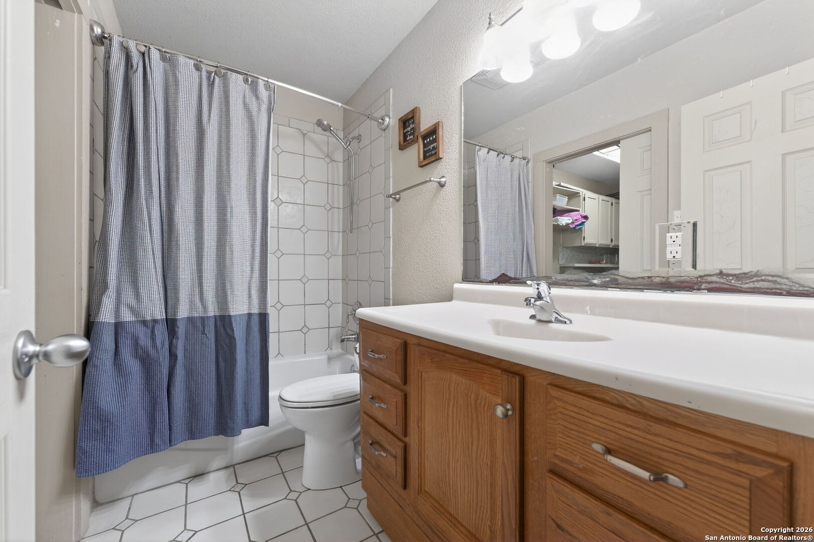 property viewer photo 31