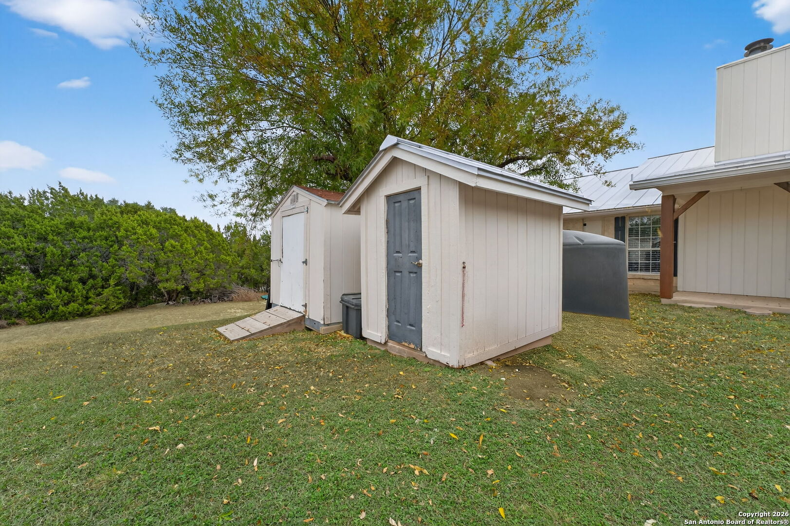 property viewer photo 37
