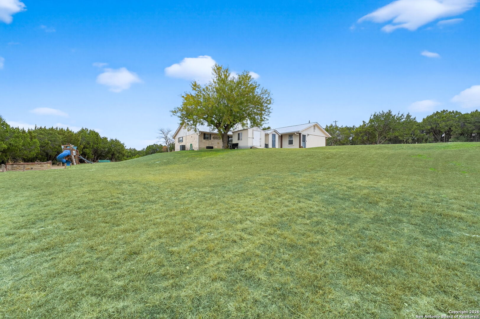 property viewer photo 42