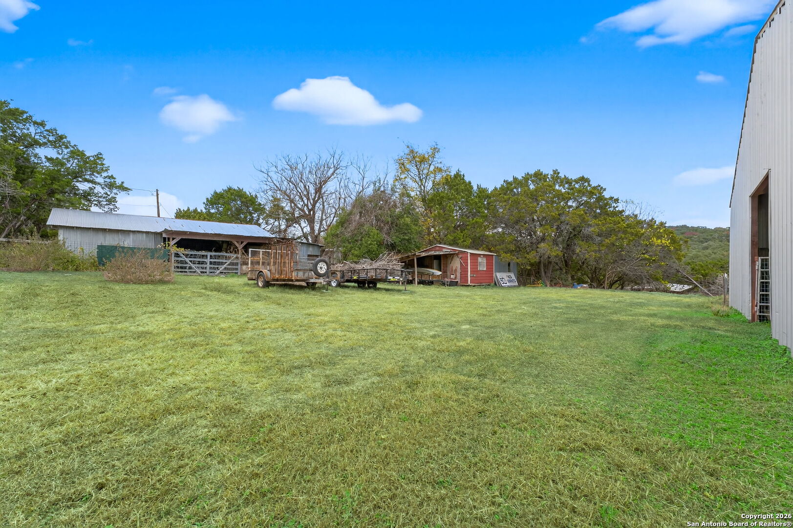 property viewer photo 45