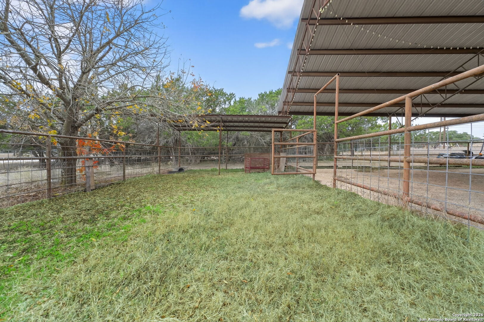 property viewer photo 47