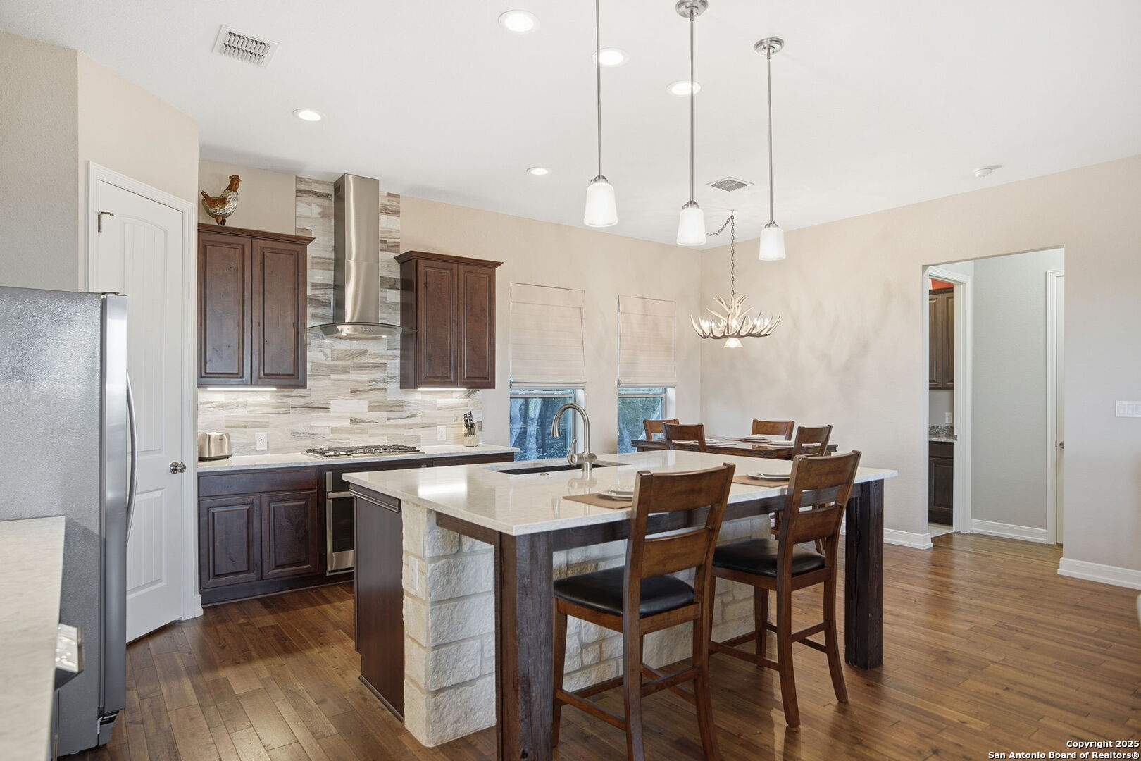 property viewer photo 12