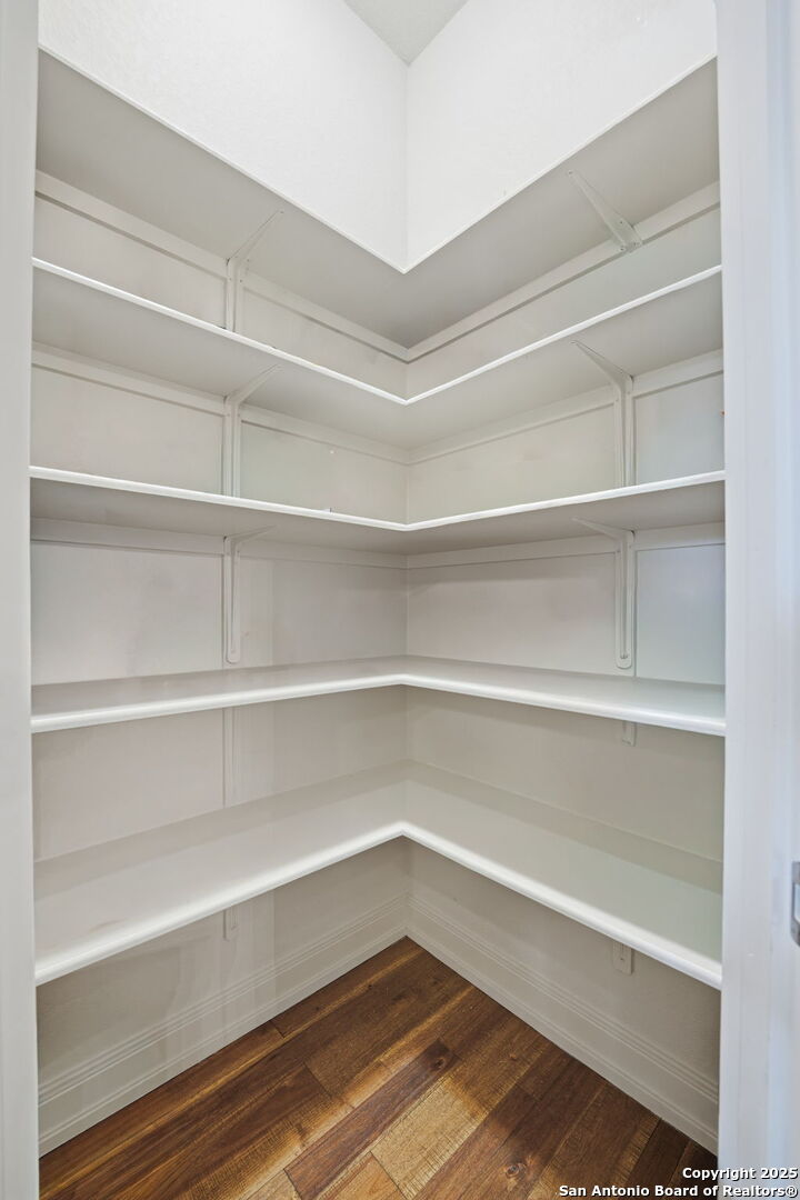 property viewer photo 13