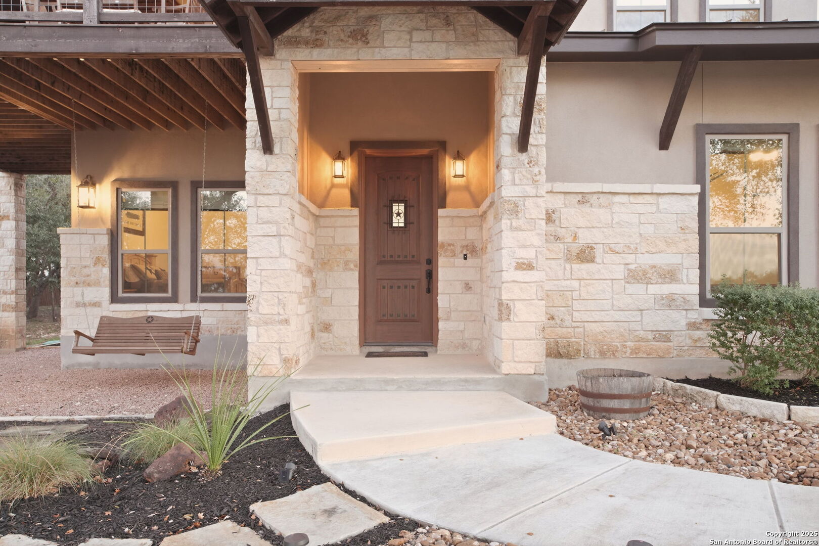 property viewer photo 3