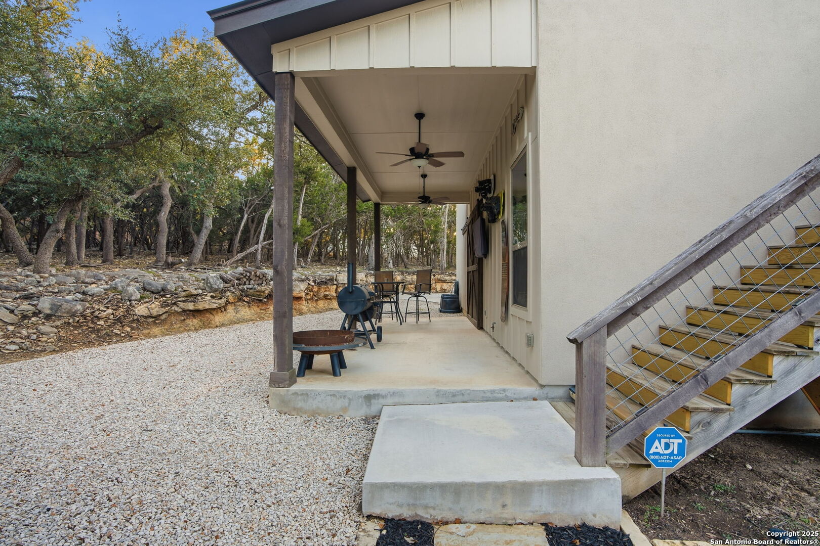 property viewer photo 30