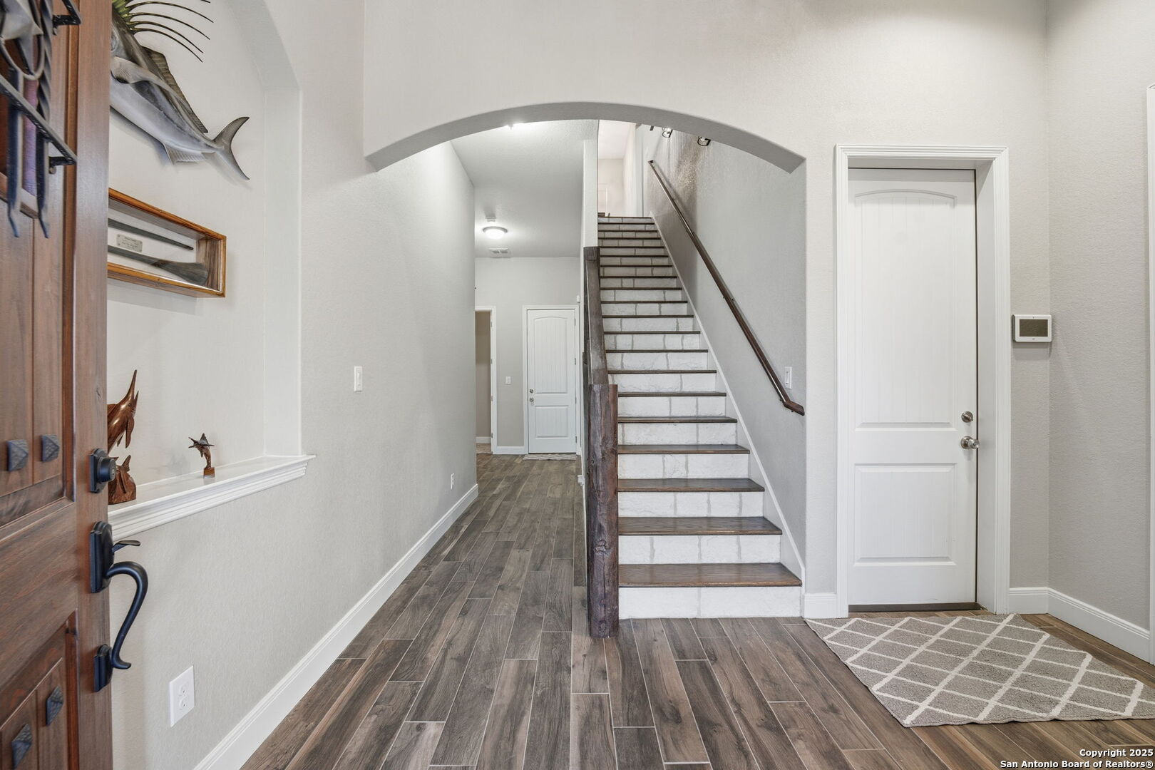 property viewer photo 4