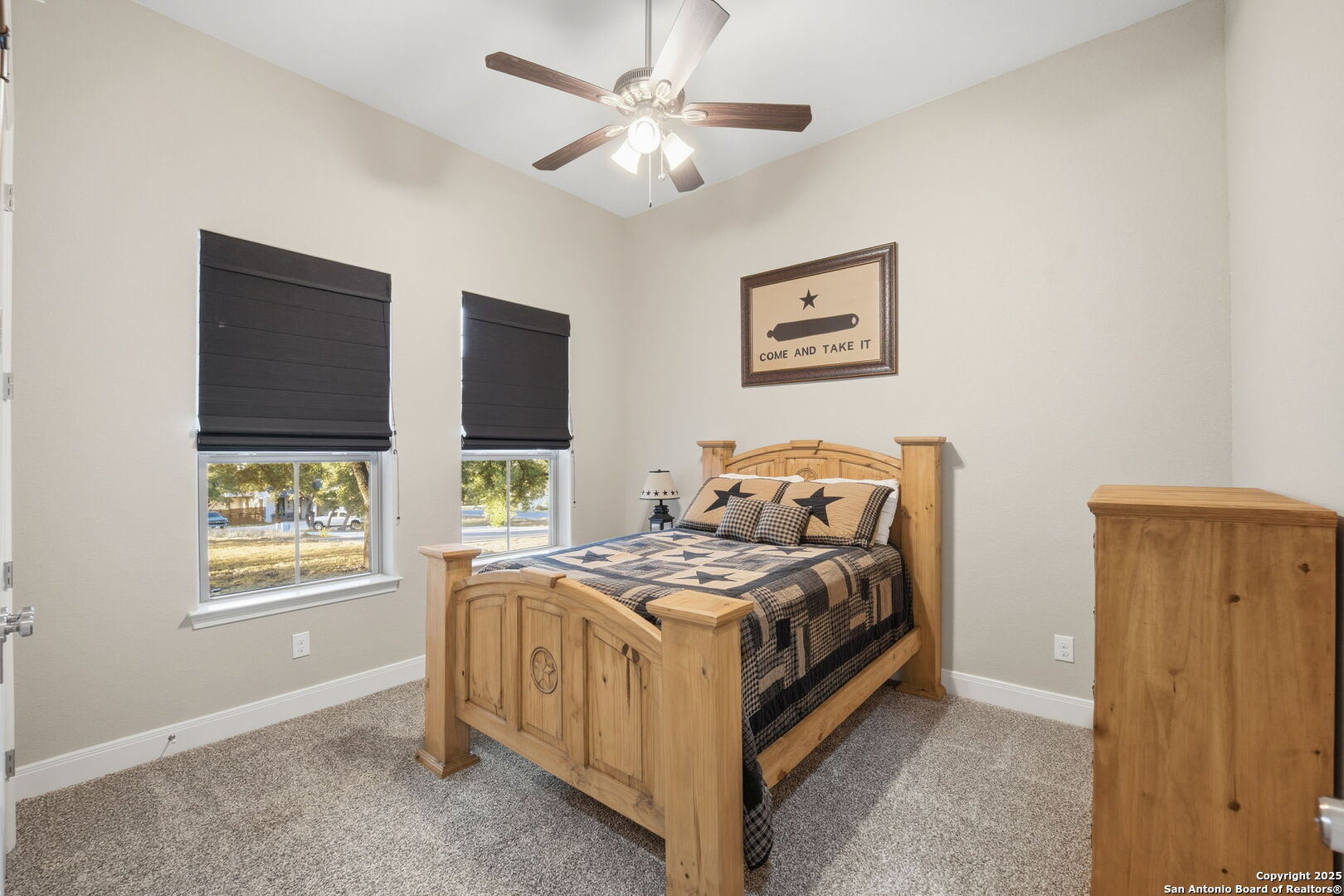 property viewer photo 42
