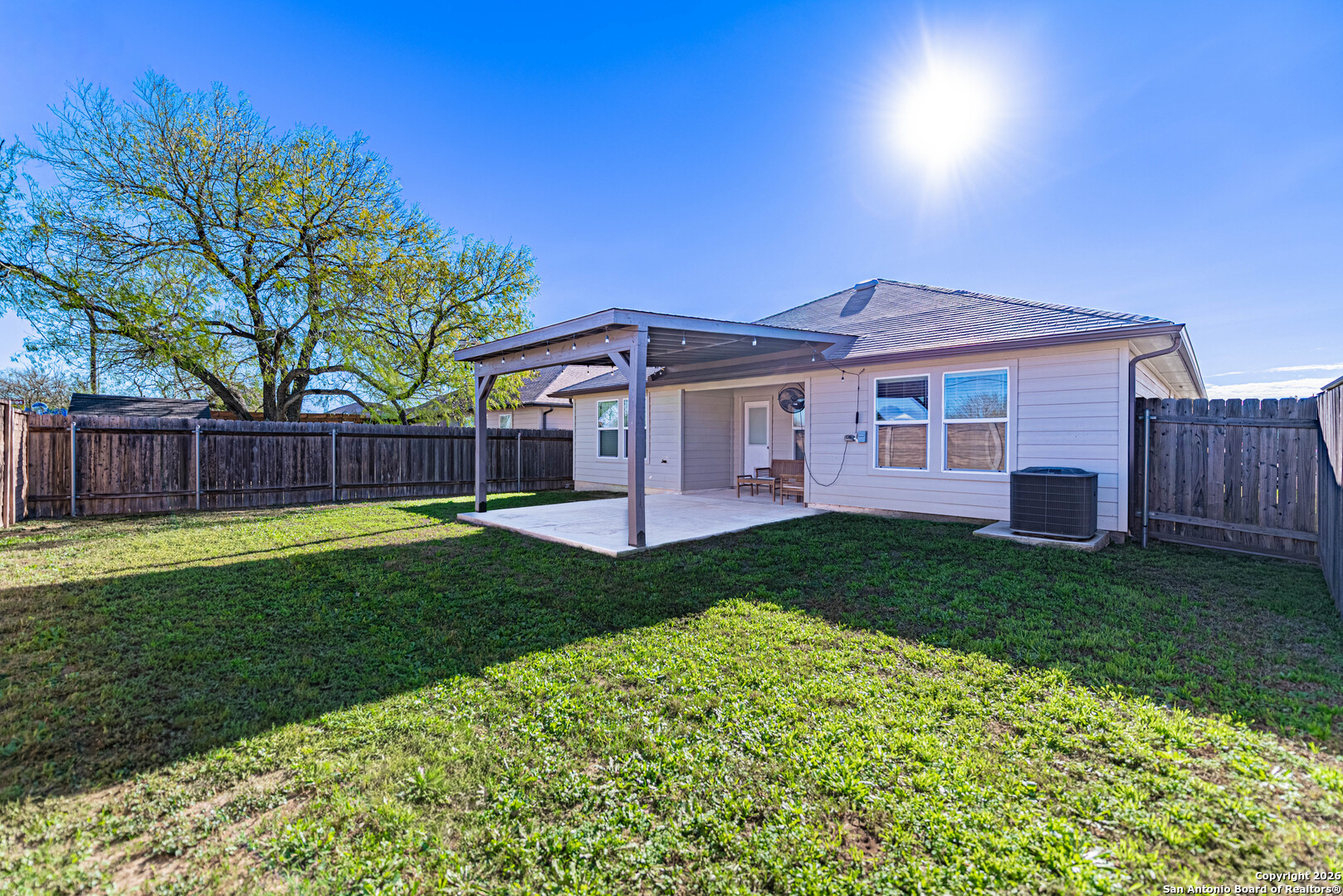 property viewer photo 25