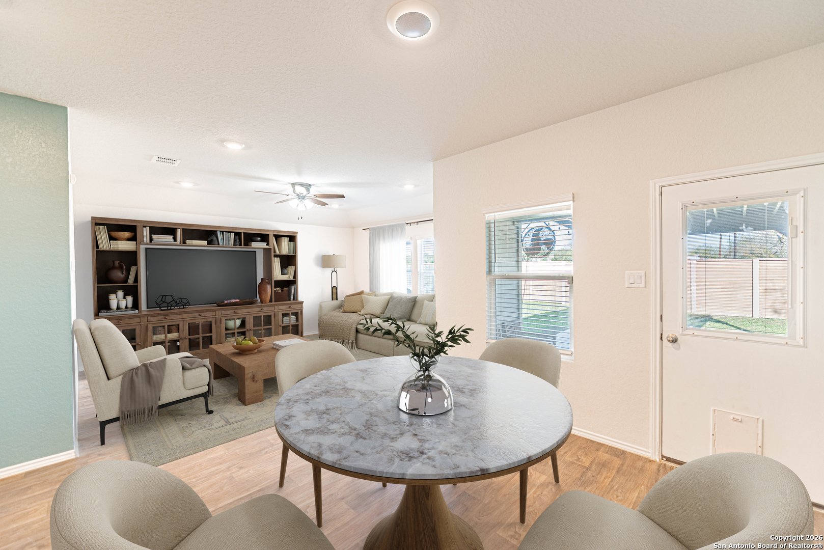 property viewer photo 7