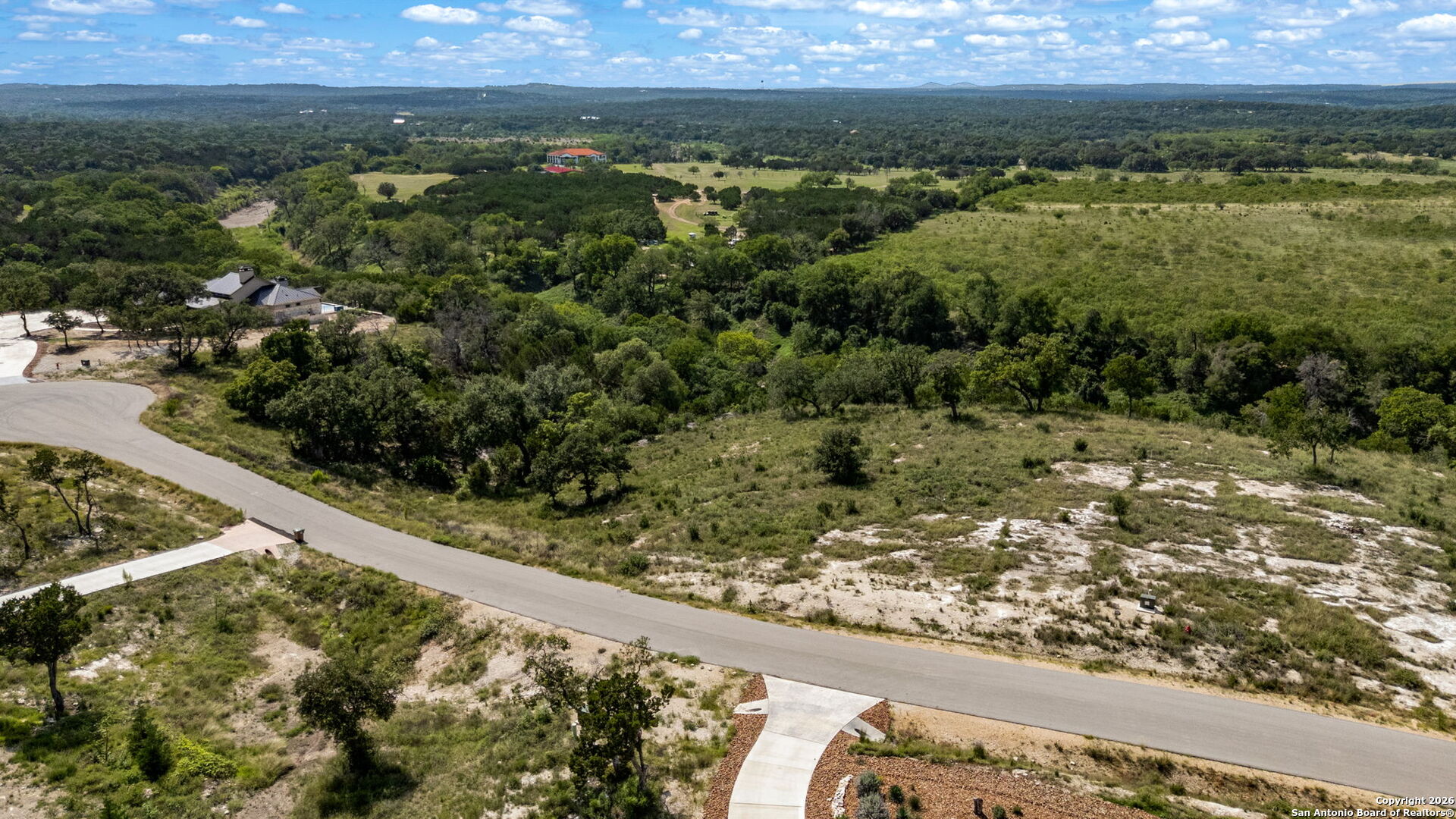 main property photo 10
