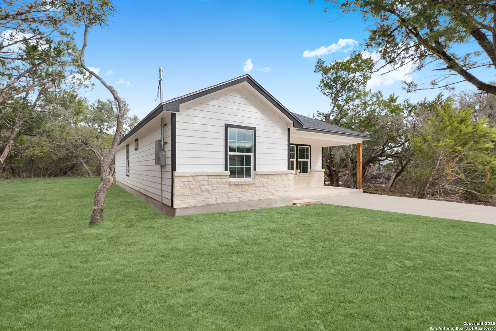 main property photo 1