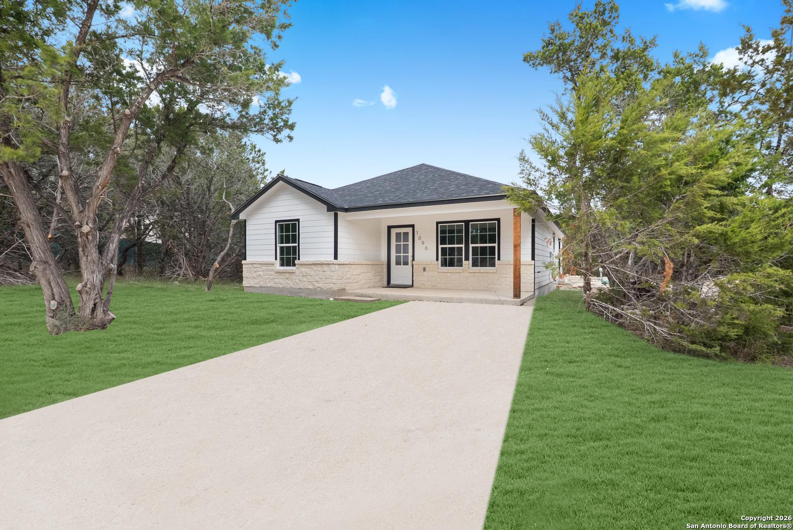 main property photo 2