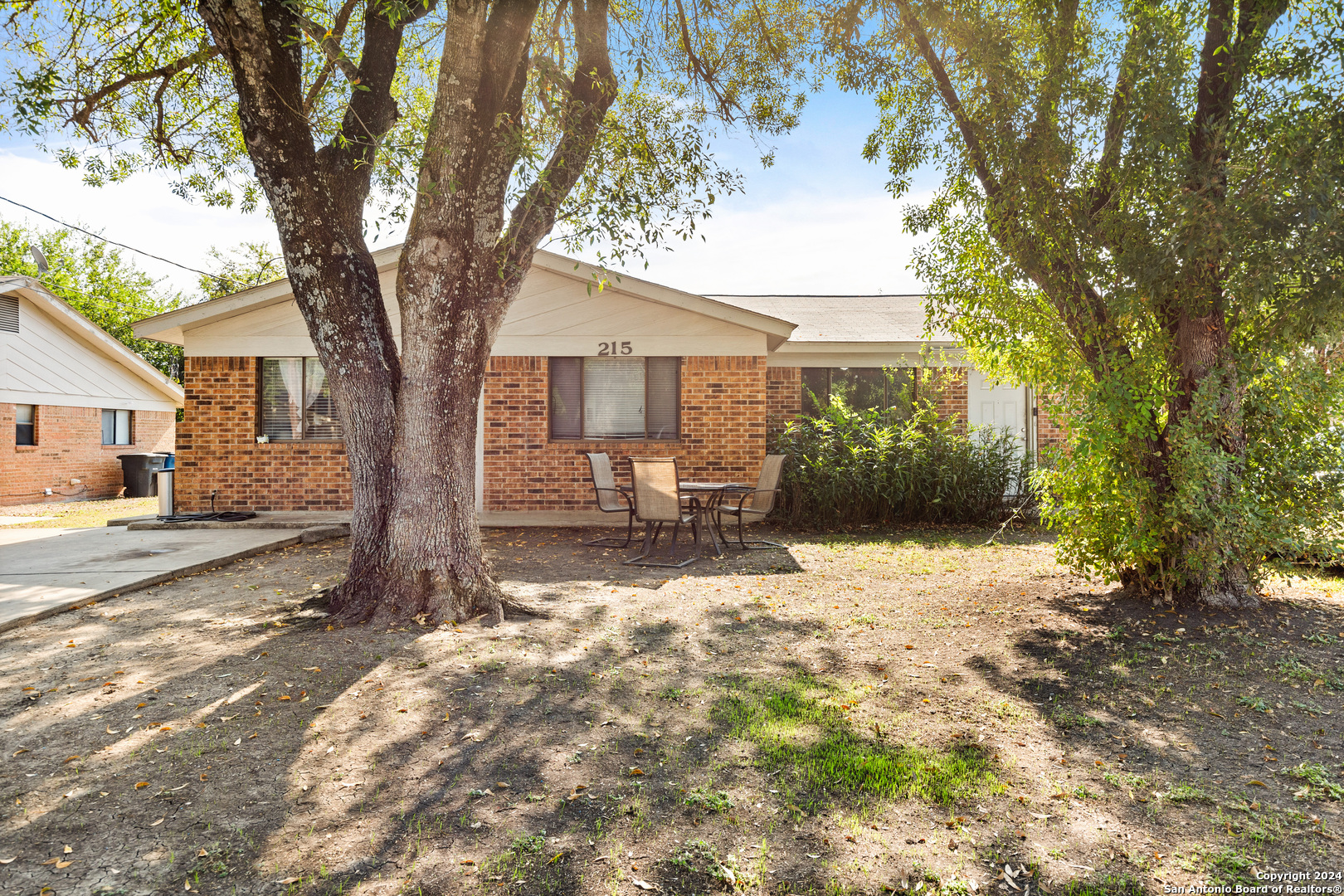 main property photo 12