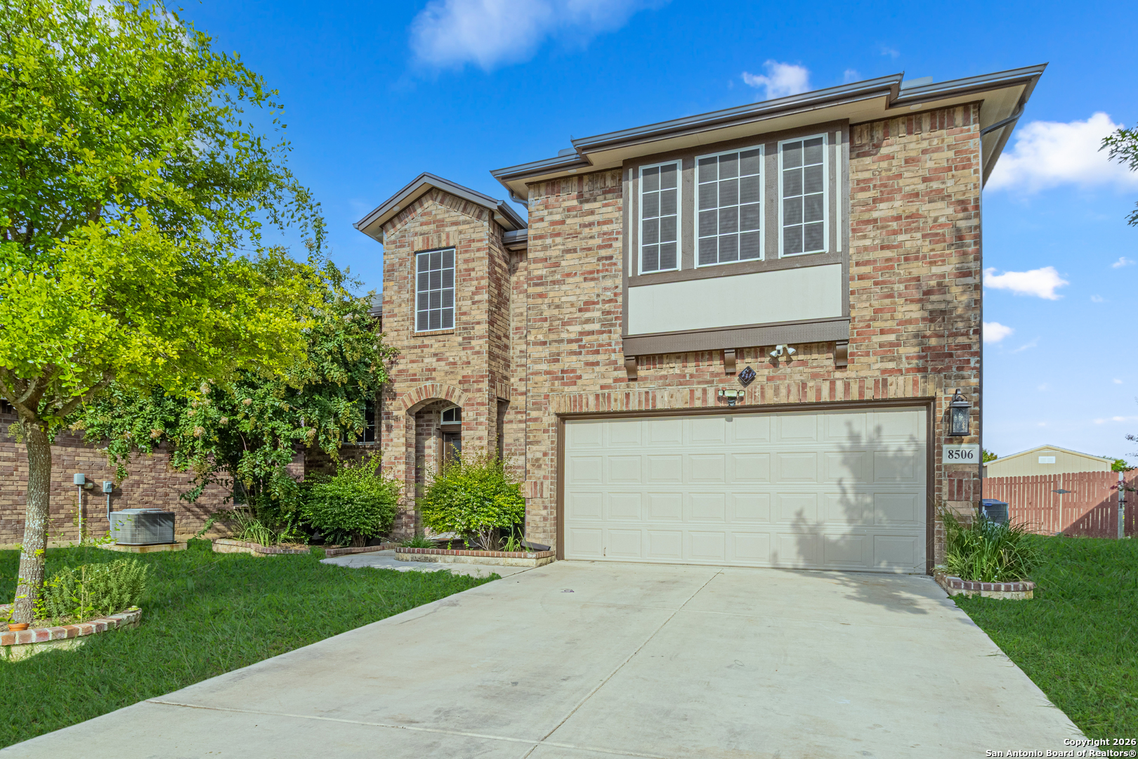 property viewer photo 1