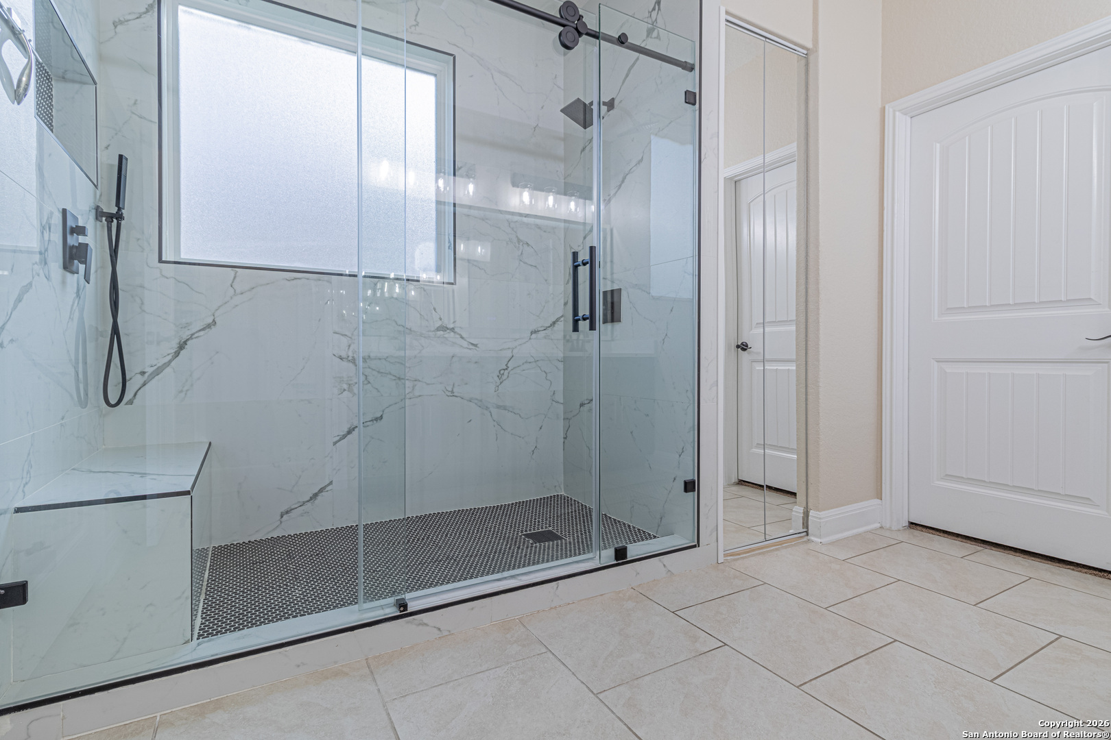 property viewer photo 10