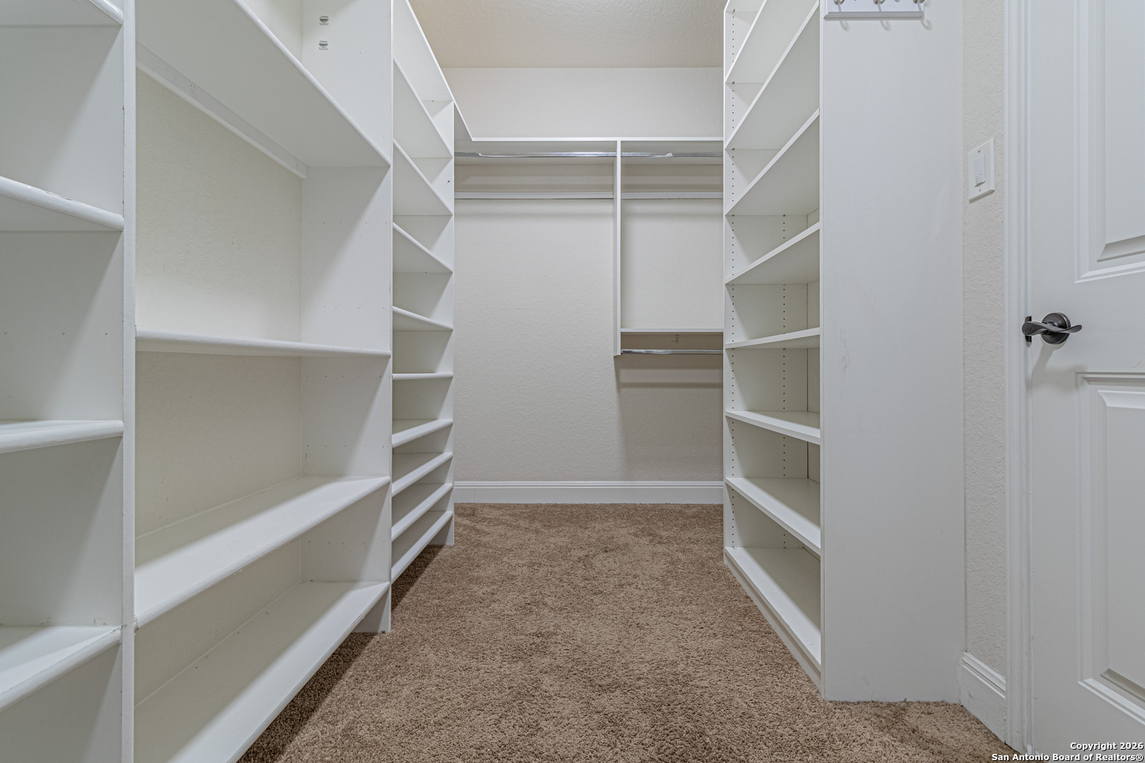 property viewer photo 11