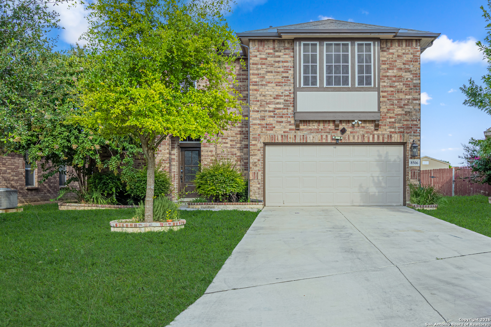 property viewer photo 2