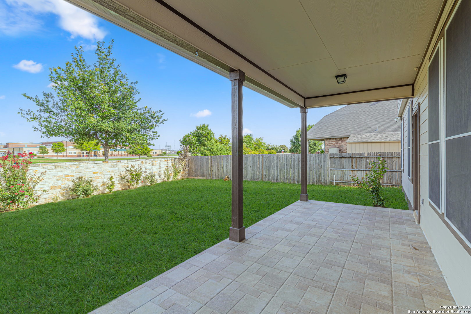 property viewer photo 20