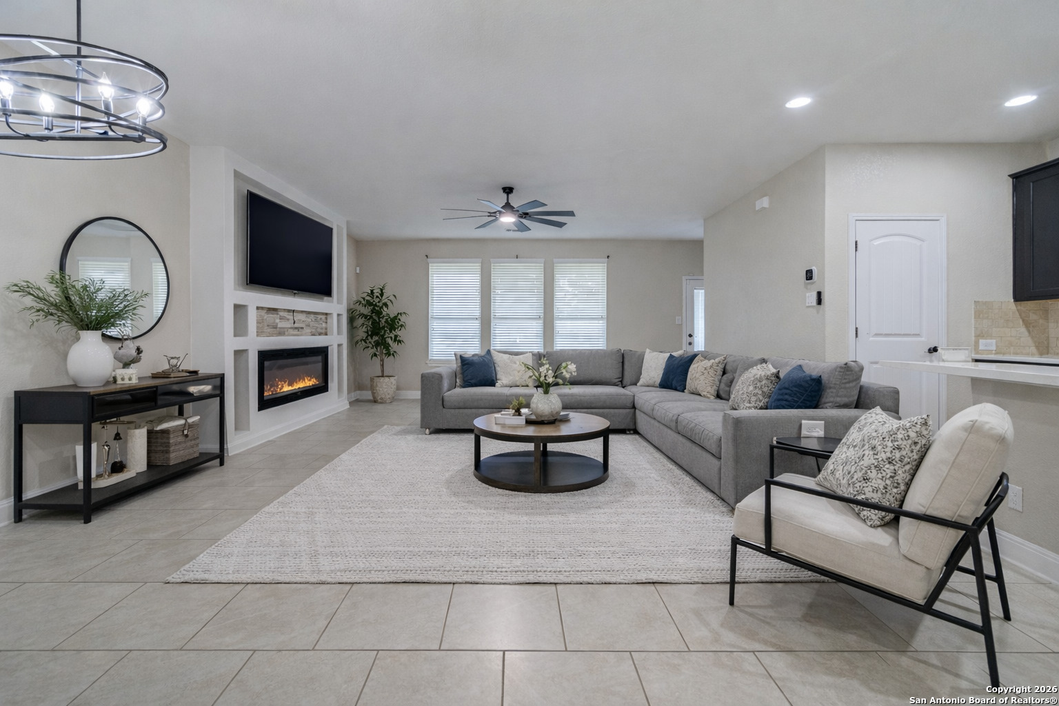 property viewer photo 7