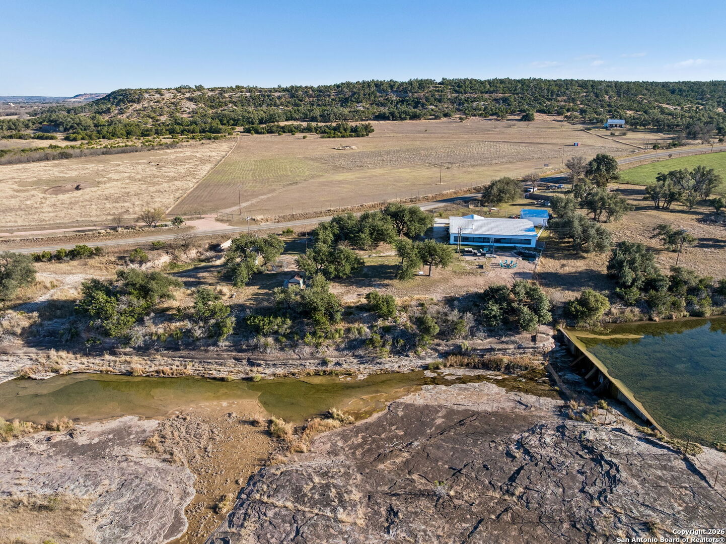 main property photo 35
