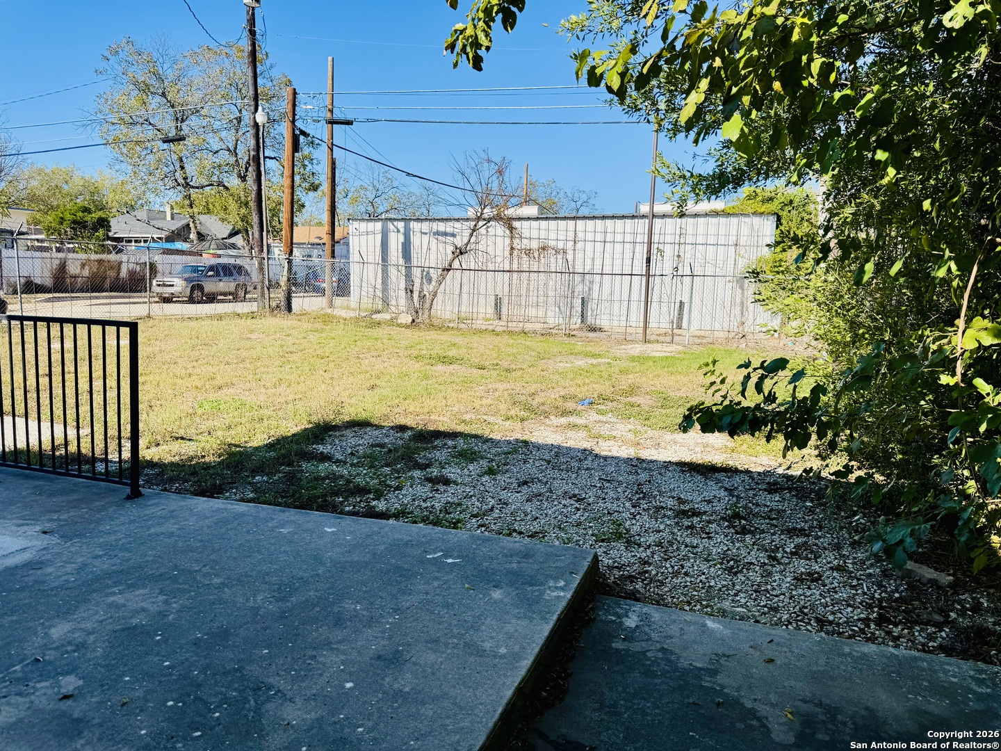 main property photo 20