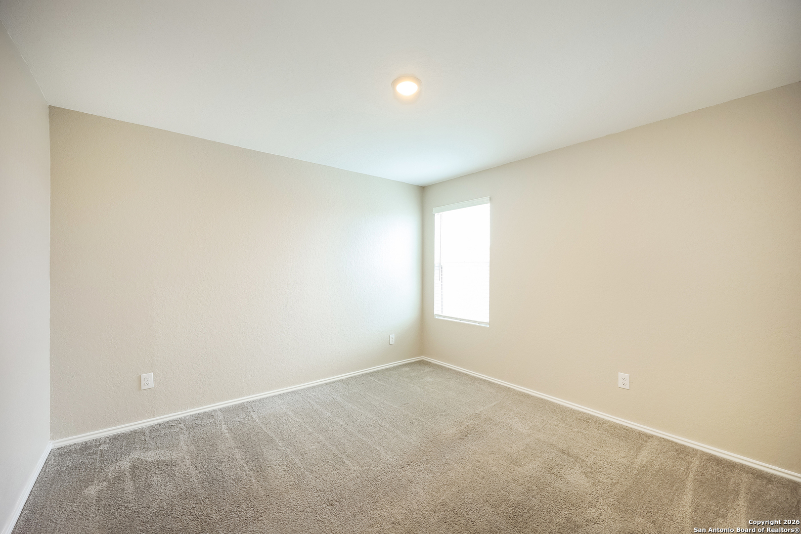 property viewer photo 8