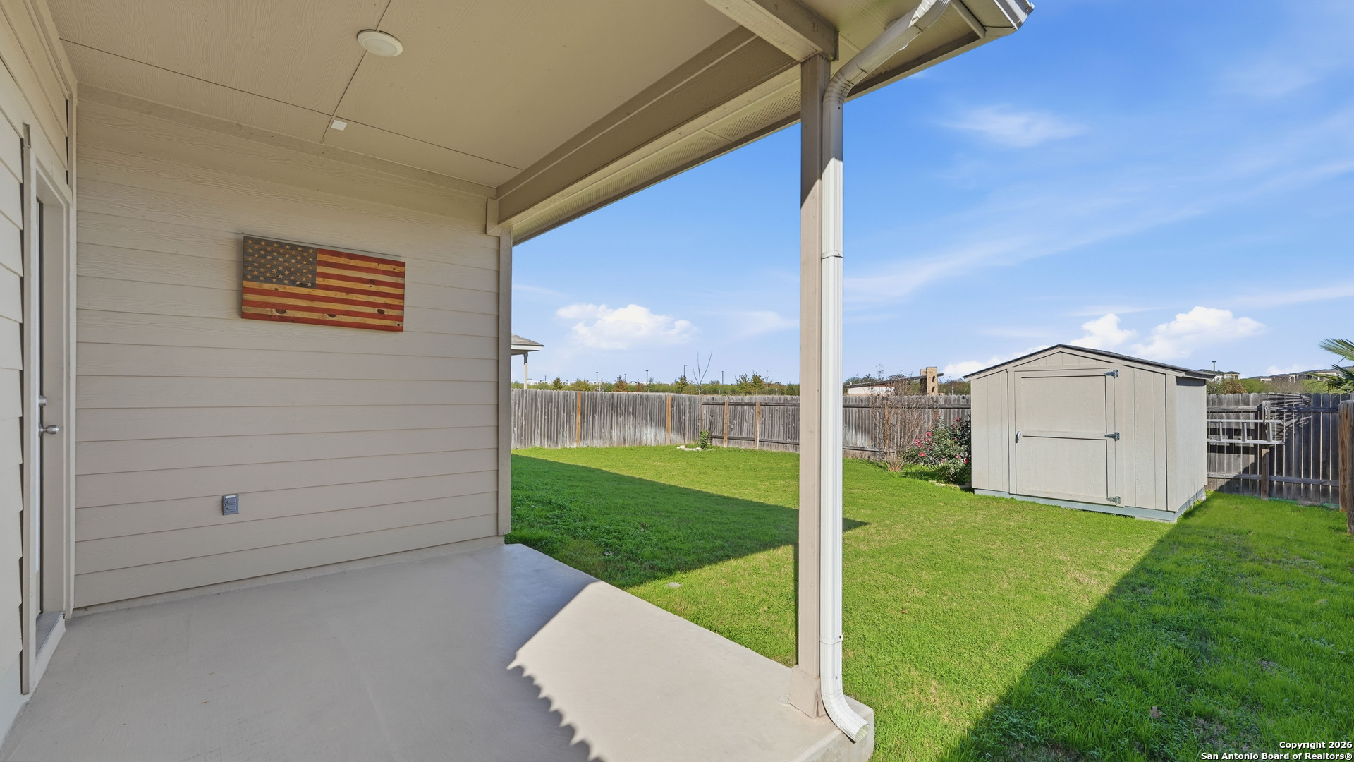 main property photo 36
