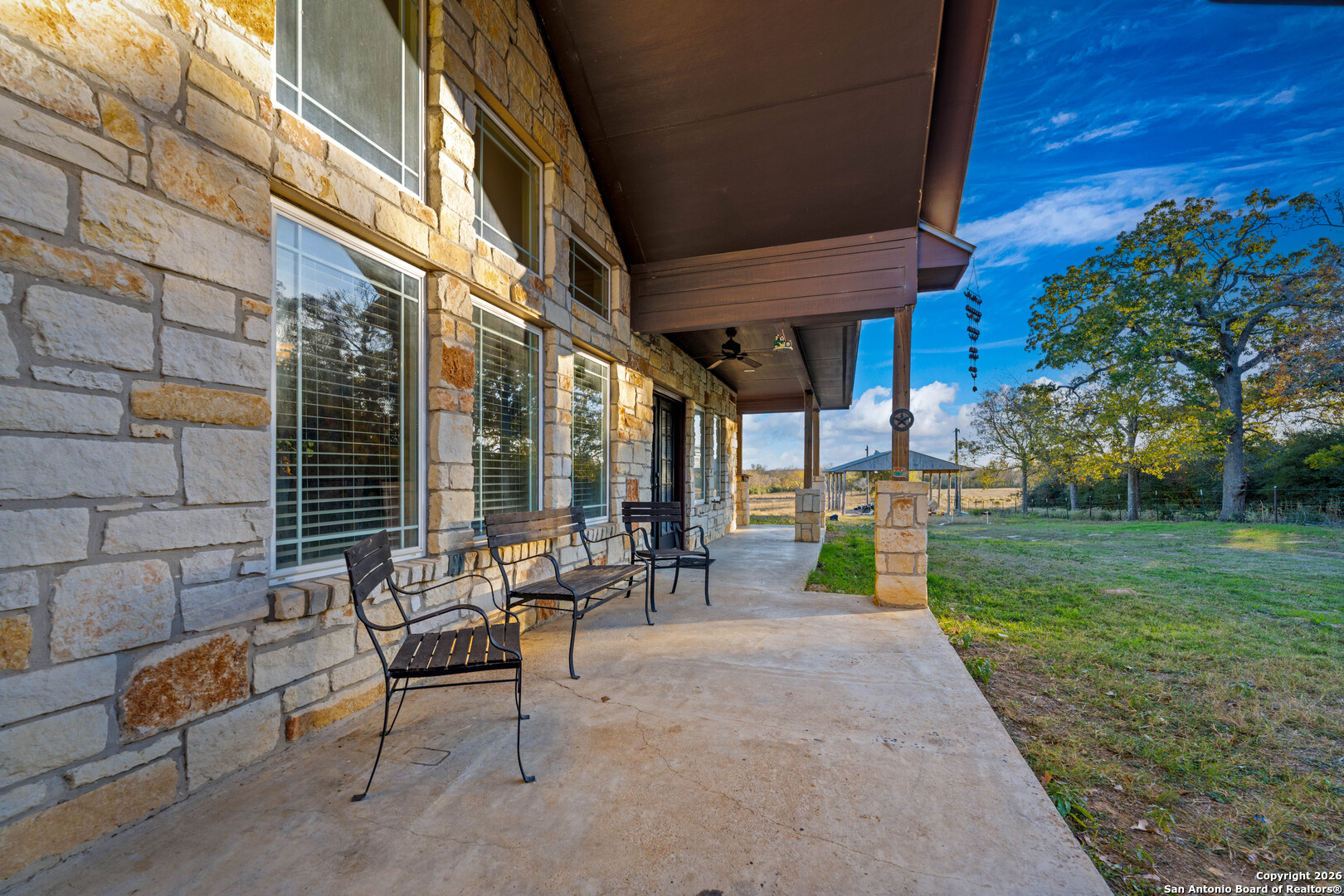 main property photo 27