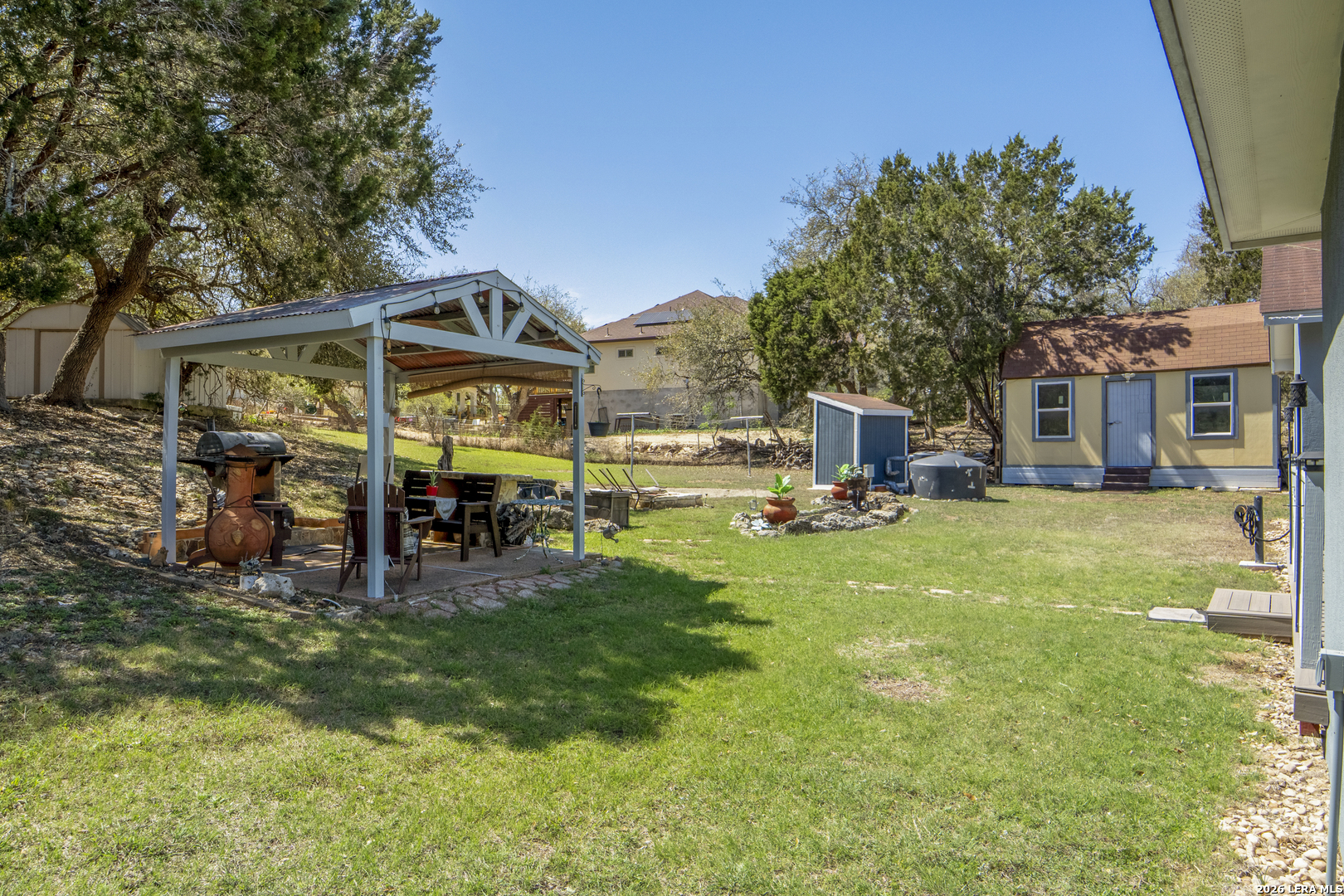 main property photo 29