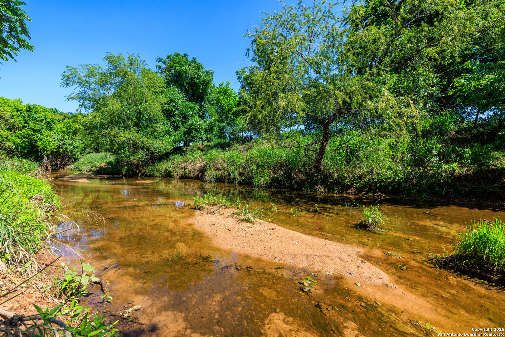 main property photo 40