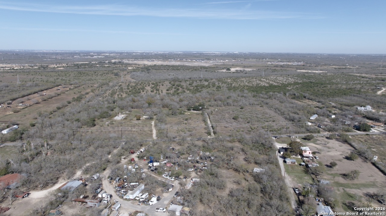 main property photo 7