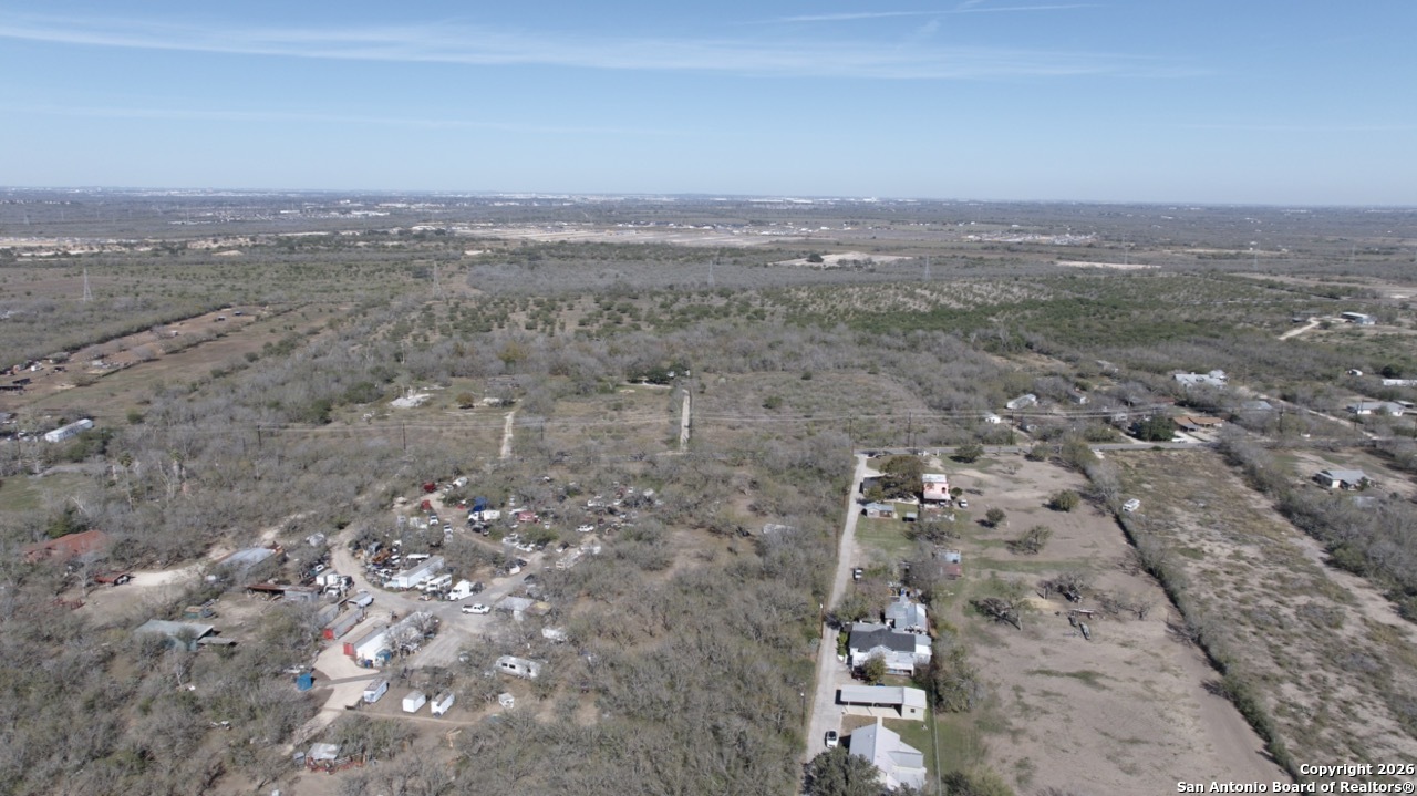 main property photo 8